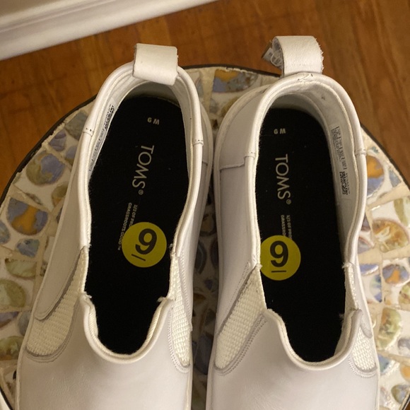 ⬆️ TOMS Bryce White Leather Slip On High Top Sneakers - Picture 5 of 8